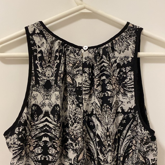 Flowy Patterned Tank - Picture 4 of 4